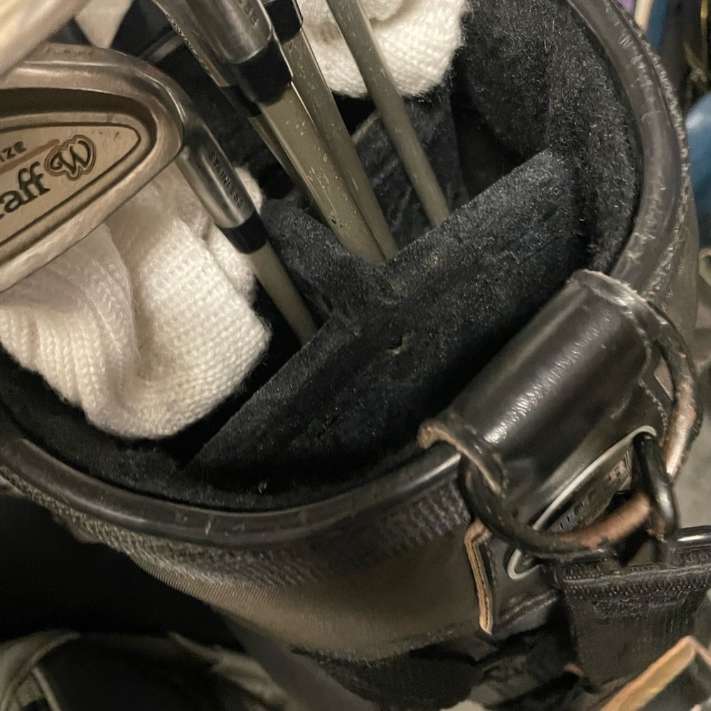 Golf cart bag by Miller Golf 
With 6 Club dividers - Picture 3 of 11